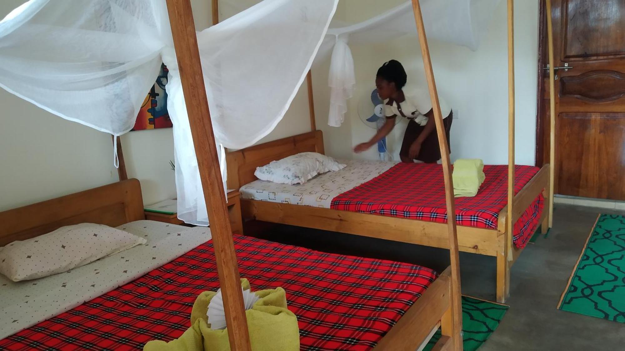 The Elephant Home Katunguru エクステリア 写真